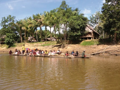 Begegnung auf dem Sepik