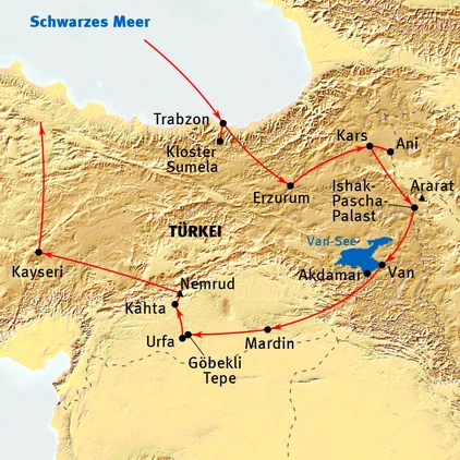 Blick über den historischen Ishak Pasha Palast