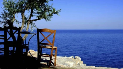 Entspannte Momente mit Meerblick in Griechenland