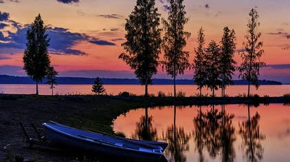 Abendlicht am Seeufer nahe Tampere