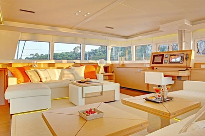 Deck 2 des Katamaran Lagoon 620