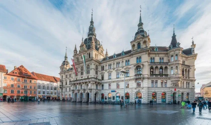 Rathaus - christian vinces - © christian vinces / adobe.com