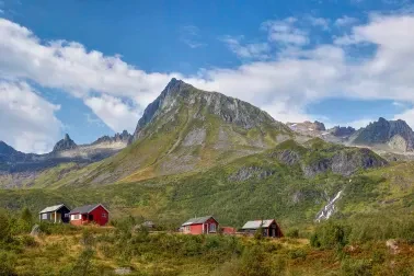 Hjørundfjord