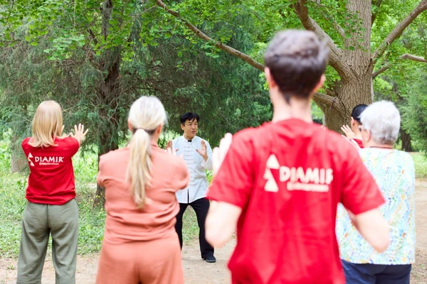 Tai-Chi-Übung im Park von Peking
