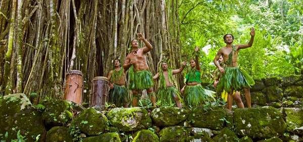 Traditionelle Tanzshow auf Fatu Hiva in Französisch-Polynesien erleben