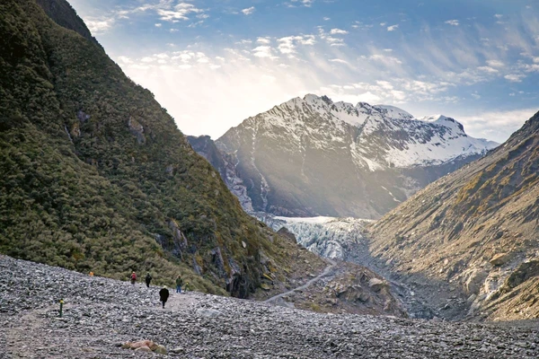 Wanderung im Tal zum Fox-Gletscher in Neuseeland – ein unvergessliches Abenteuer