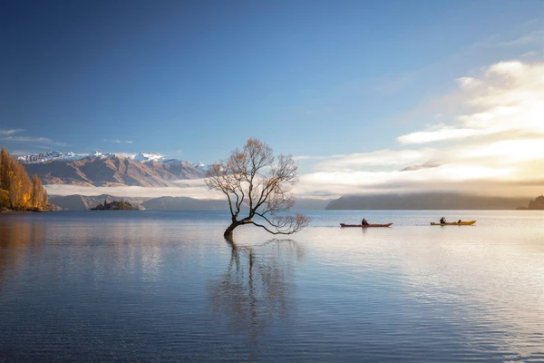 Am Lake Wanaka auf der Südinsel Neuseelands – Kajakfahren in atemberaubender Natur