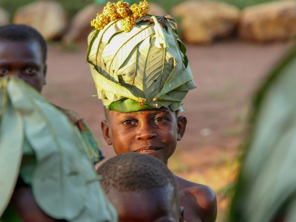 Kulturelle Feier im Dzanga Sangha Regenwaldschutzgebiet im Kongo
