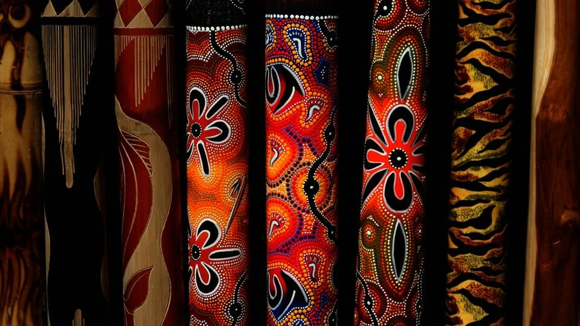 Didgeridoos, traditionelle Musik- und Kommunikationsinstrumente der Aboriginals