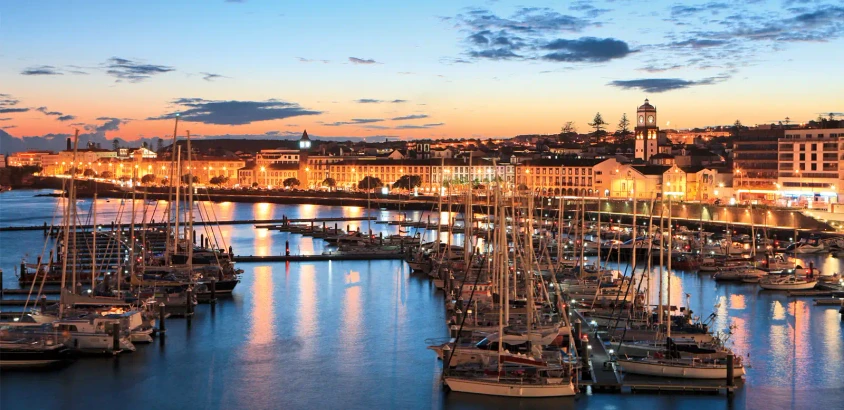 Die Marina von Ponta Delgada - Gustav / Associação Turismo dos Açores (ATA) - © Gustav / ATA